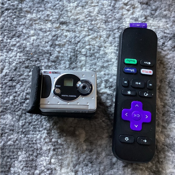 Vintage Bell and Howell Digital Camera, Mini size, BH-KC640 - Picture 5 of 6
